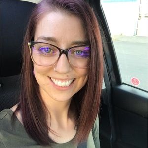 Meet your Posher, Alanna